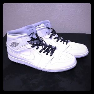 Jordan 1 mid (white wolf gray)